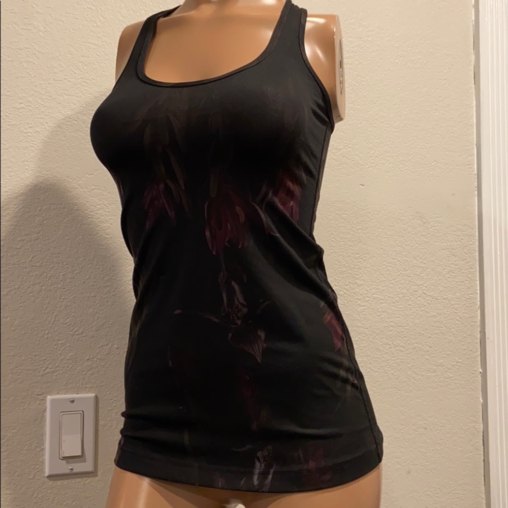 Lululemon racerback black Sz 4???(3)
